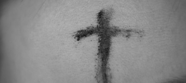 Photo of cross on forehead - Credit Ahna Ziegler, Unsplash.com